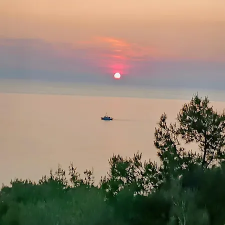 Сasa de vacaciones By Far The View In Sani Resort!